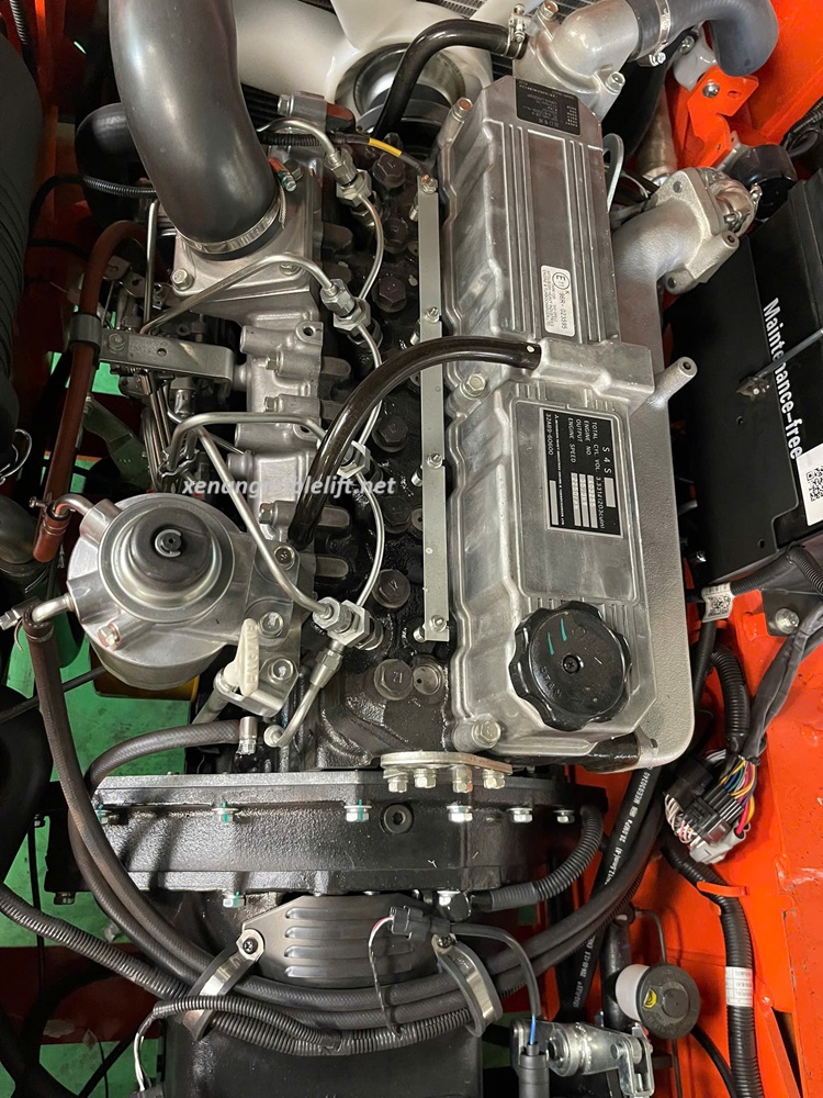 xe-nâng-dầu-3.5 tấn.jpg (324 KB)